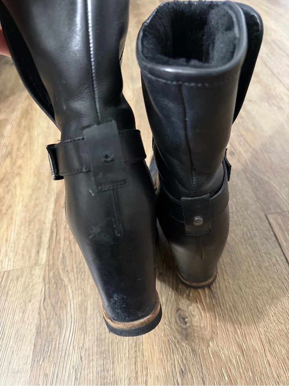 UGG Ellecia Ankle Booties Black Leather Size (7.5US)